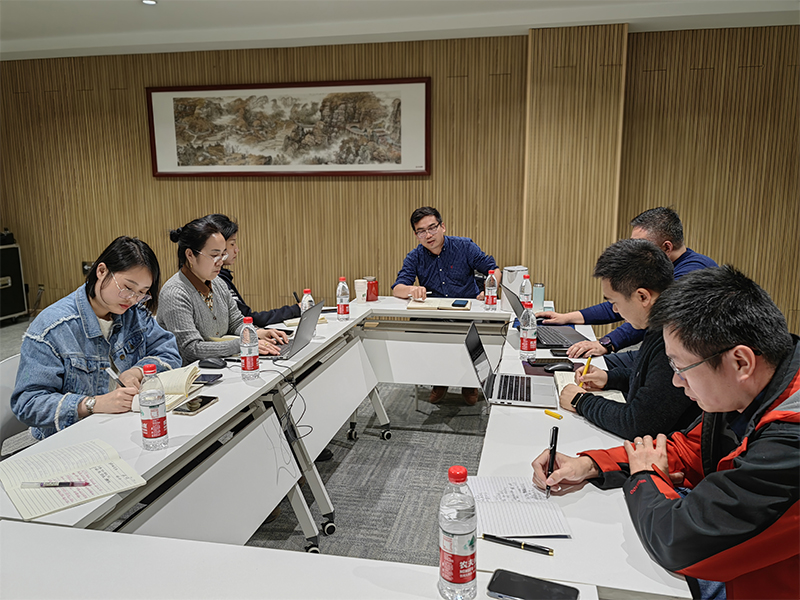 迎難而(ér)上(shàng) 開拓進取