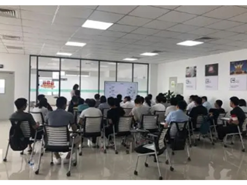 強化新生力量專 業素質教育培訓,紮實市場競争基礎,不(bù)斷向高端産品市場滲透沖擊
