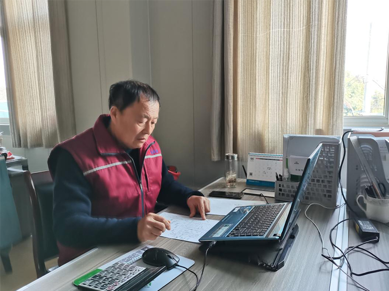默默耕耘,悄然綻放